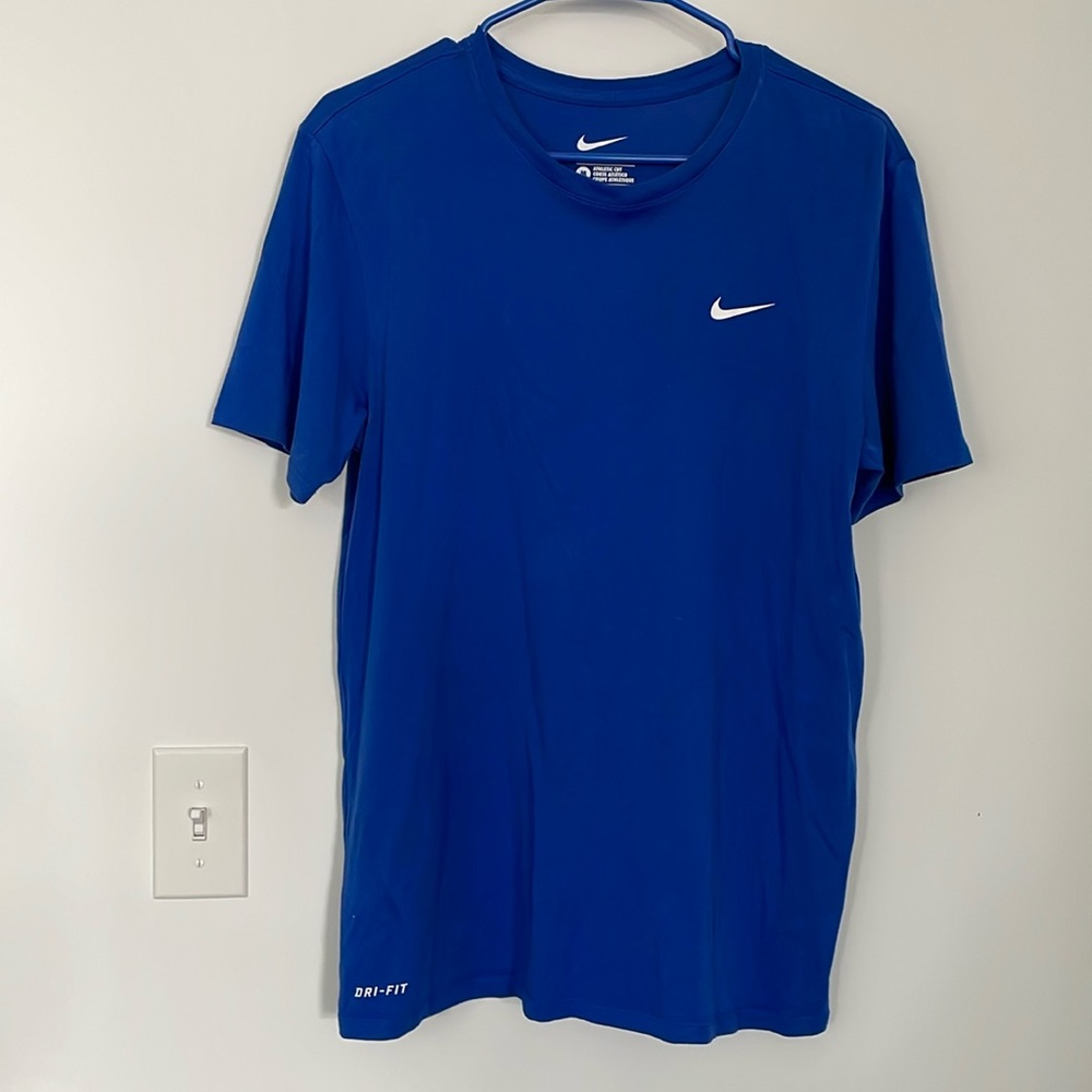 Nike - Men’s Dri-Fit Tee, Athletic Cut, Medium